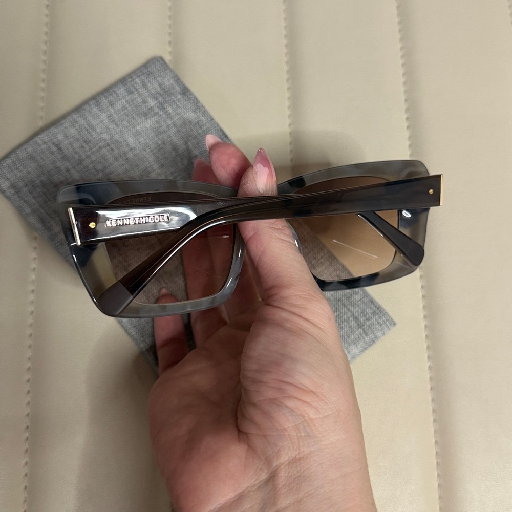 Kenneth Cole Dark Brown Rectangular Sunglasses - image 4